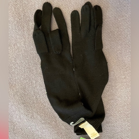 Black gloves - Picture 3 of 5